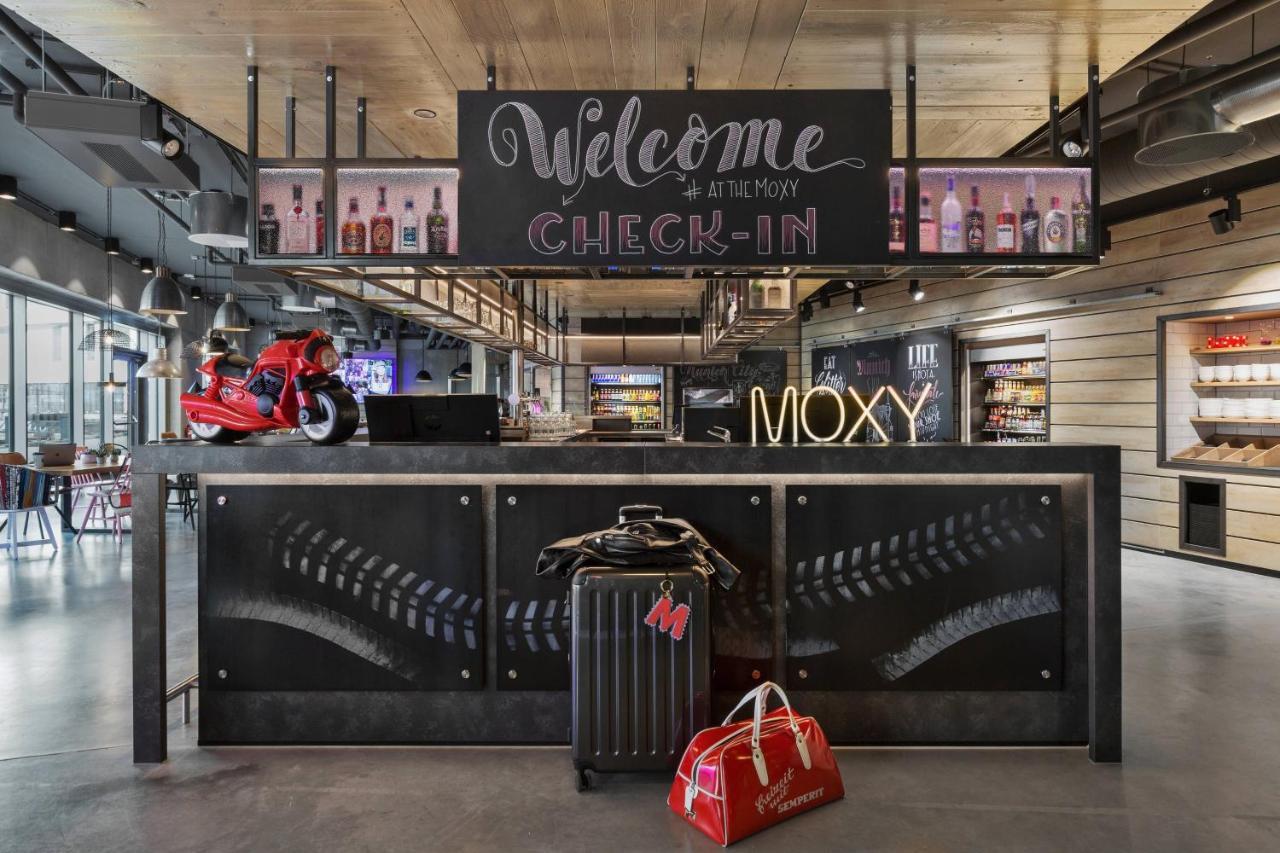 Moxy Munich Ostbahnhof Hotel Exterior photo